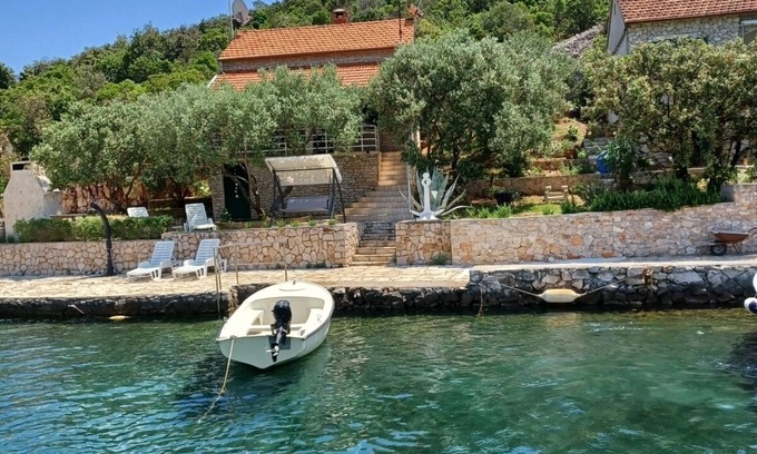 Tkon House | Robinson home in Tkon with Seaview, Terrace, WIFI (3437-1)