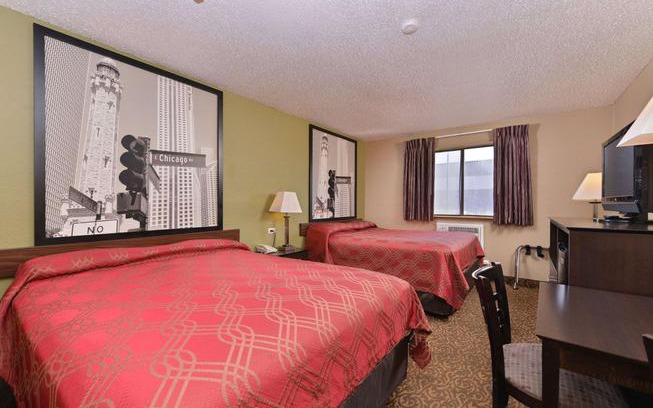 Waukegan Hotel | Rodeway Inn Waukegan - Gurnee
