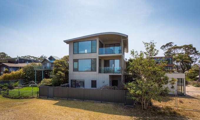 Merimbula Apartment | Rolling Waves 3