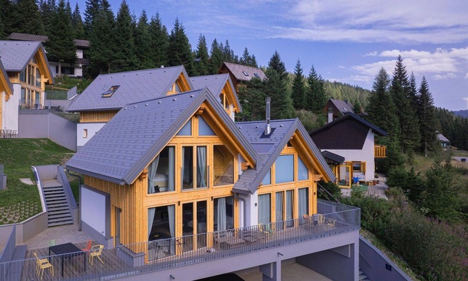 Schonberg House | Romantic Alpine Chalet for Two
