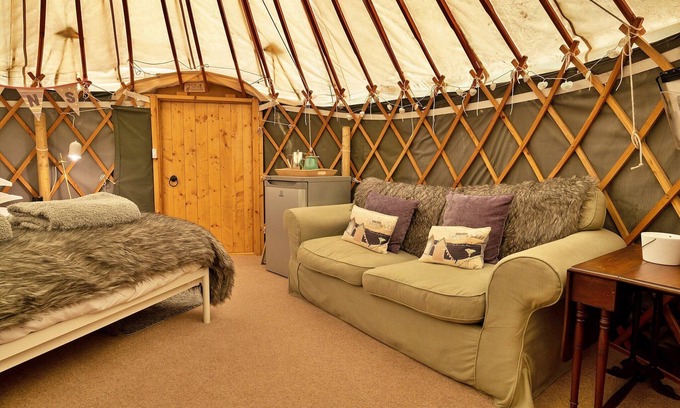 Auchterarder Ski Chalet | Romantic chalet in nature, No deposit