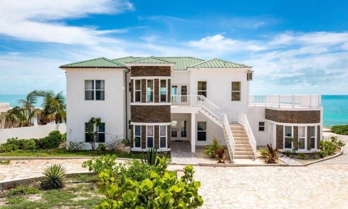 Juba Sound Apartment | Romantic Getaway Villa w/WIFI & equipped kitchen
