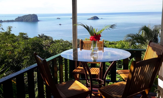 Manuel Antonio House | Romantic House with 4 Decks & Beautiful Ocean Views!