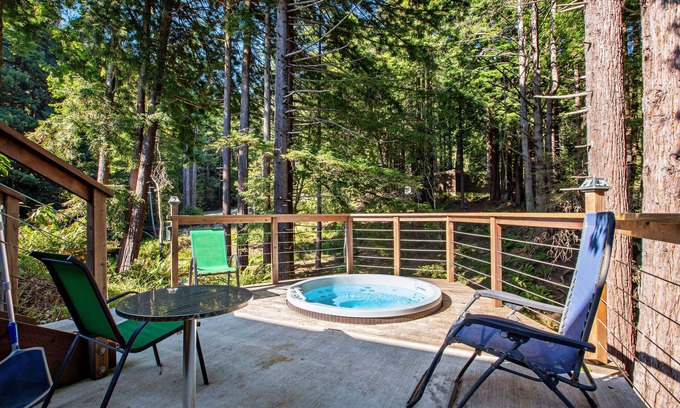 Gualala Condo | Romantic, Studio Suite Surrounded by Redwoods w/Shared Hot Tub