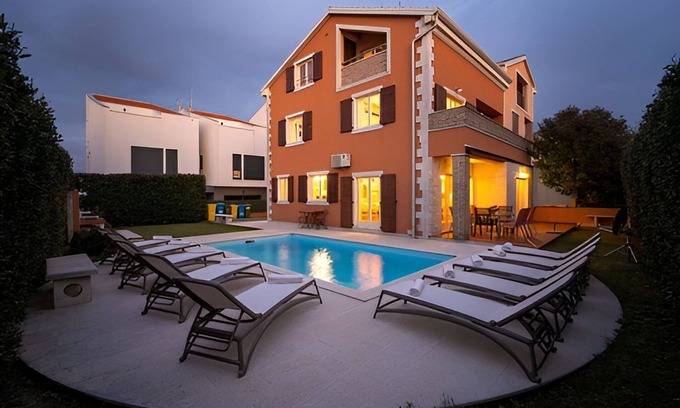 Funtana Villa | Romantic Villa Leon with private pool & 5 bedrooms