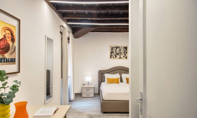Rione VIII Sant'Eustachio Apartment | Rome Prefetti Suite Apartment