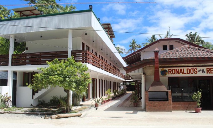 Catangnan Hotel | Ronaldo's Inn Siargao by Cocotel