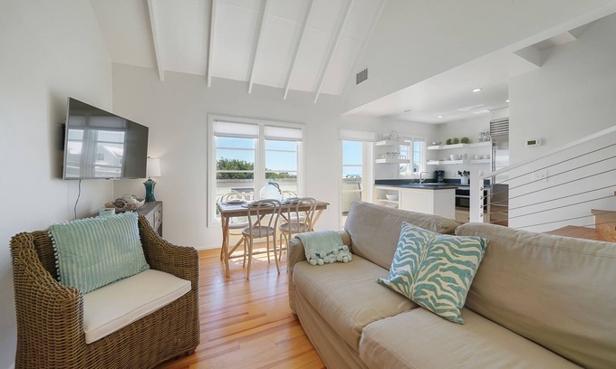 Seaside Condo | Rooftop Gulf views, Across From Beach in Seaside, FL, 2 Adult Bikes, Sleeps 4
