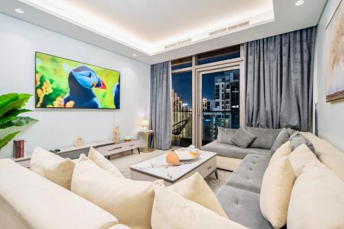 Trade Centre Area Apartment | Rooftop Infinity Pool Luxury 2BR Burj Khalifa View Downtown