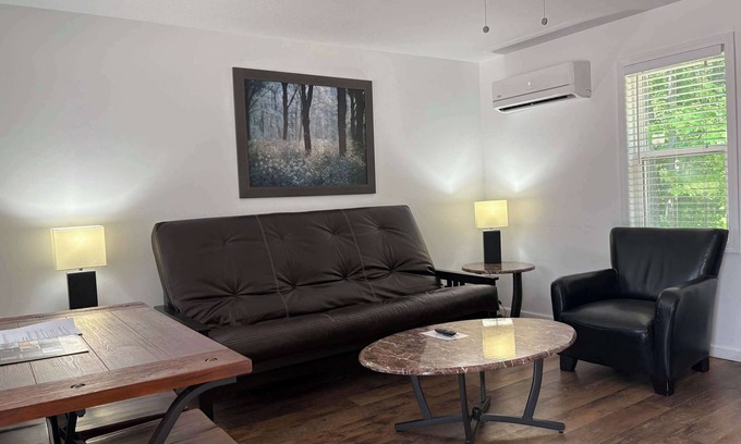 Indian River House | Room 12 (Suite) at Inland Lakes Motel
