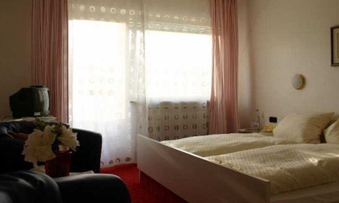 Vielbrunn Hotel | Room 2 - Hotel Café Talblick