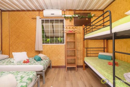 Moorea-Maiao Apartment | Room 3 - Secluded Rustic Bungalow by Tipaniers Beach