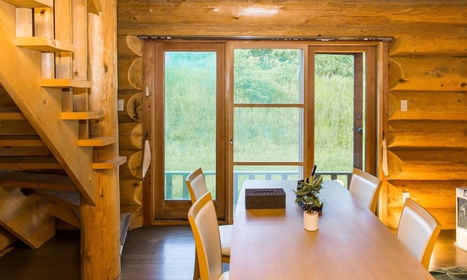 Toyako House | Room 6 A log house with a loft where you can relax / Abuta-gun Hokkaidō
