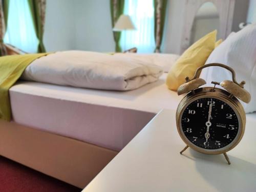 Hundsbach House | Room in Guest room - Pension Forelle - double room no01