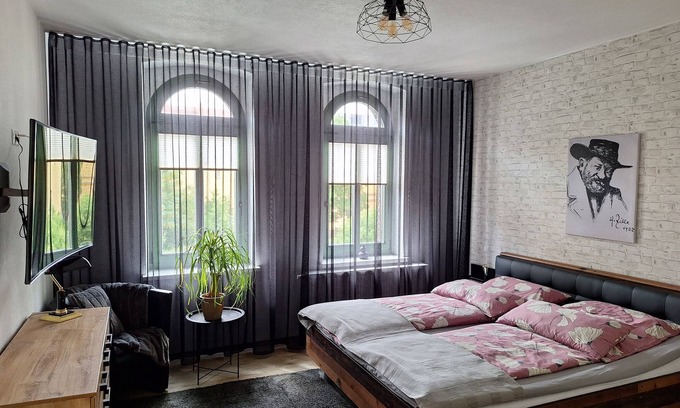 Altenburg Apartment | Room 'Kleine Zillestube' with Shared Garden and Wi-Fi