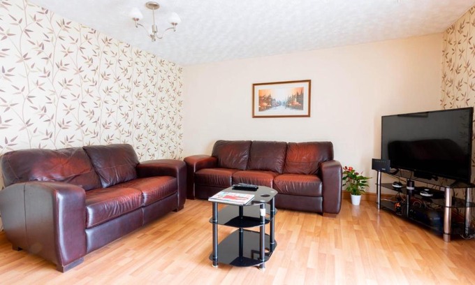 Birmingham House | Room near to Birmingham city centre with parking