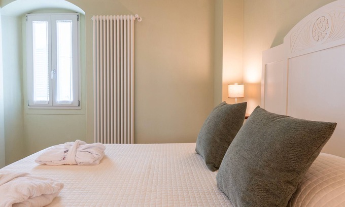 Montevarchi Apartment | Room 'Rendola' with Wi-Fi