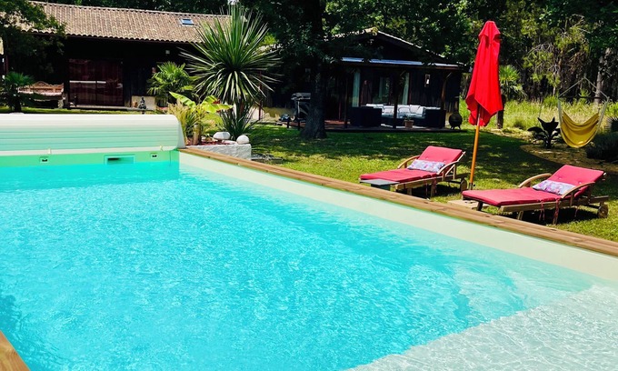 Hourtin House | Room with heated, saltwater pool in a haven of peace in the pines 🌵🌸