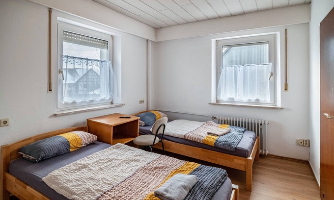 Berg Apartment | Room 'Zimmer 10' with Wi-Fi
