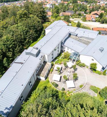 Waldkirchen Hotel | Roomingtons Karoli Waldkirchen