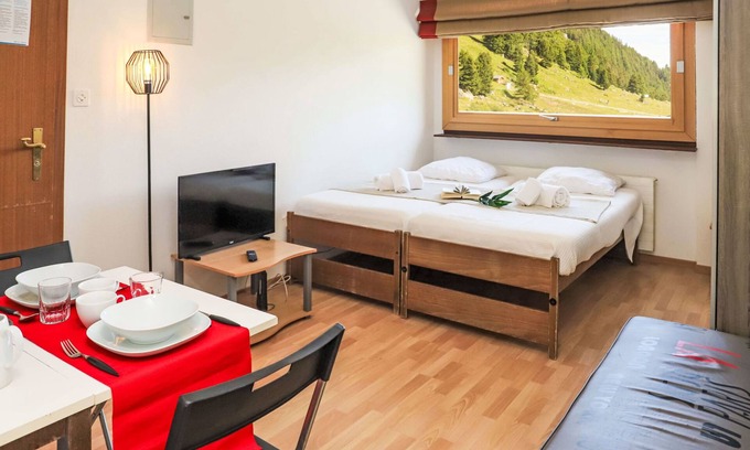 Noveli Apartment | Rosablanche C25 by Interhome