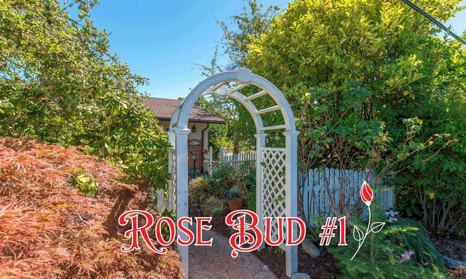 Sequim Apartment | Rose Bud #1 Bedroom Suite in the Heart of the City