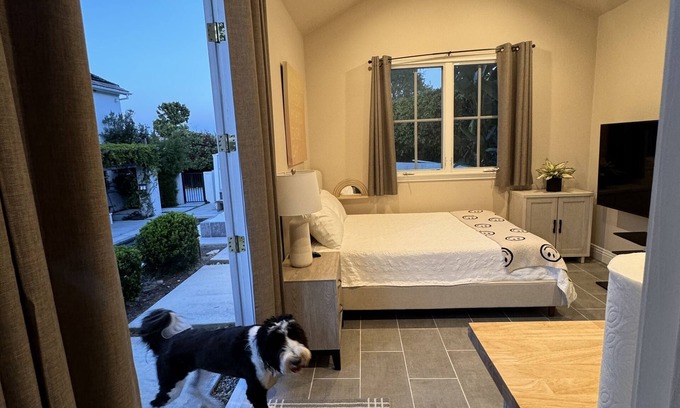 Malaga Cove Apartment | Rose Casita