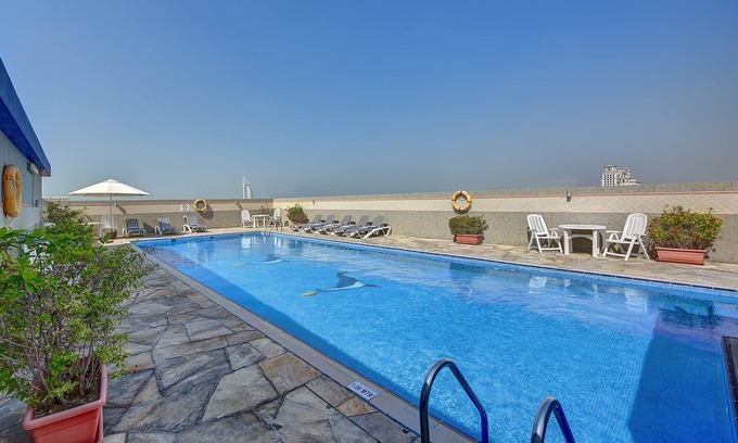 Al Mankhool Apartment | Rose Garden Hotel Apartments - Bur Dubai