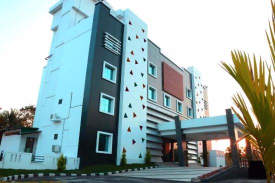 Nilambur Hotel | Rose International Hotel