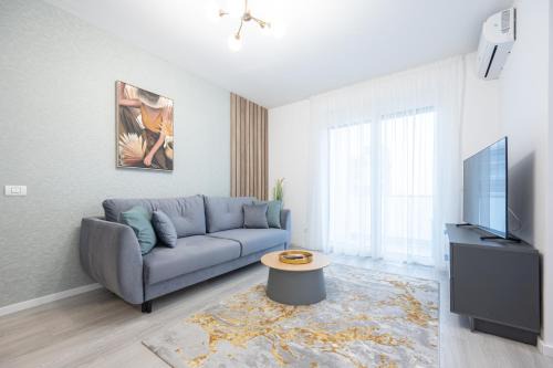 Oradea Apartment | Rosewood Gold