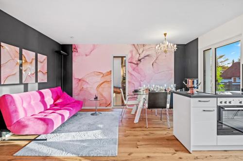 Schwarzlackenau Apartment | Rosi Suite - Whirlpool Terrace - free parking - WiFi