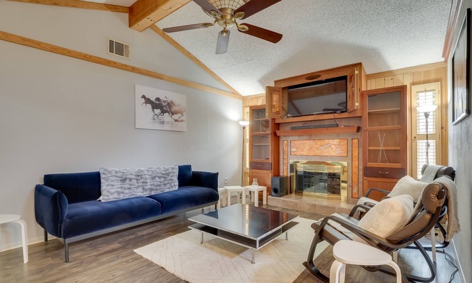 Round Rock House | Round Rock Home with Large Yard: 20 Mi to Austin!