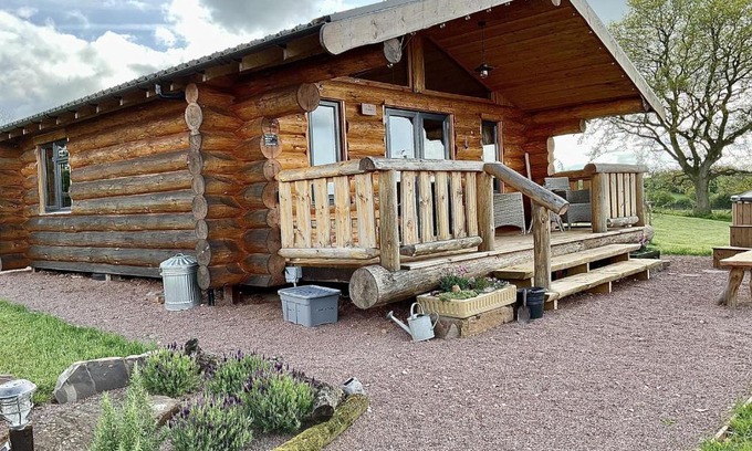 Upper Sapey House | Rowan - Tedstone Log Cabins