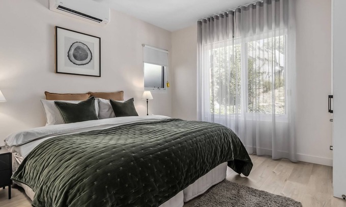Hepburn Springs House | Roxy on Church - well equipped stylish house with views!