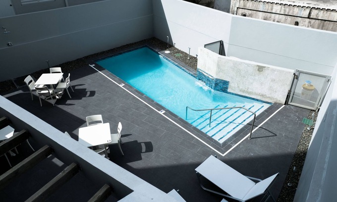 Penuelas Hotel | Royal Delonix Hotel