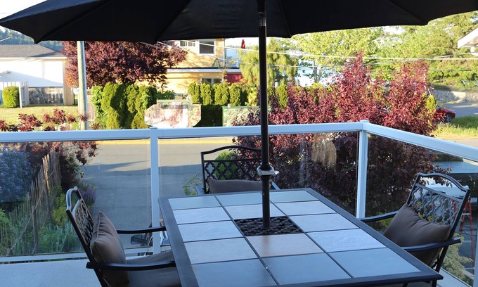 Colwood House | Royal Roads University Guest House Longterm Stays for Dtudents
