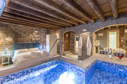 Split Apartment | ROYAL SPA-LATUM APARTMENT