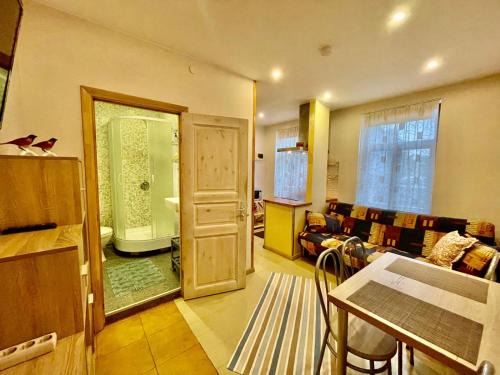 Ventspils Apartment | 'Rozā namiņš'