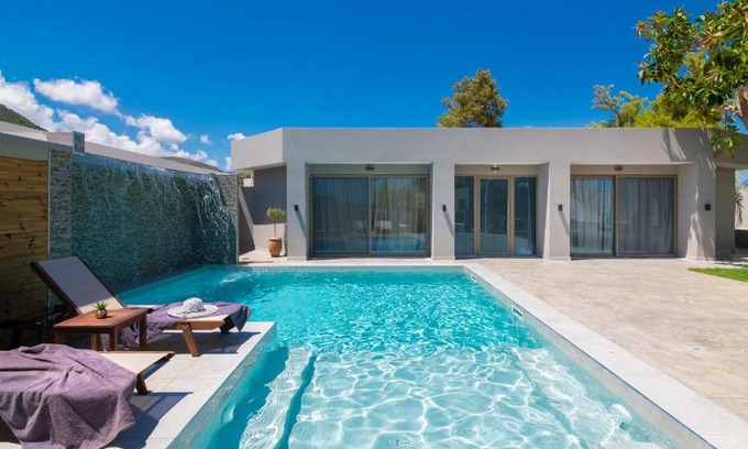 Alykes Villa | Rua Mat - Serene Villas with Modern Comfort, by ZanteWize