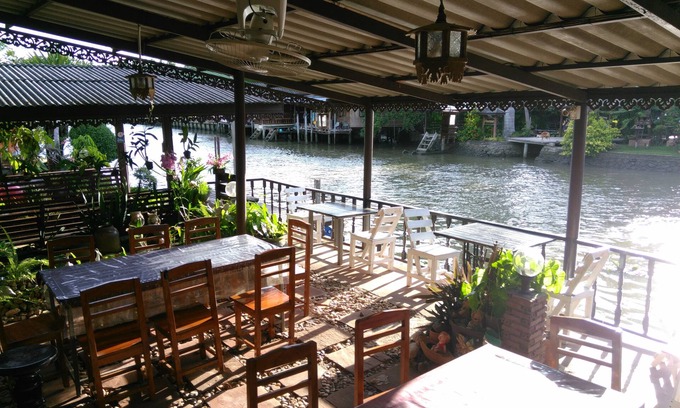 Suan Luang Hotel | RueanPhen Homestay