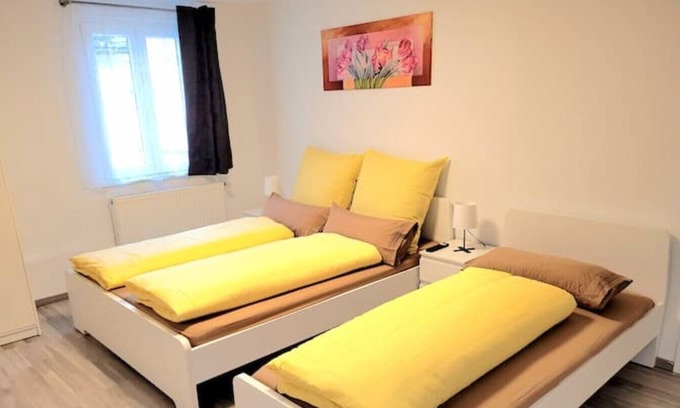 Biebrich Apartment | Ruhige, Zentrale Wohnung am Schlosspark
