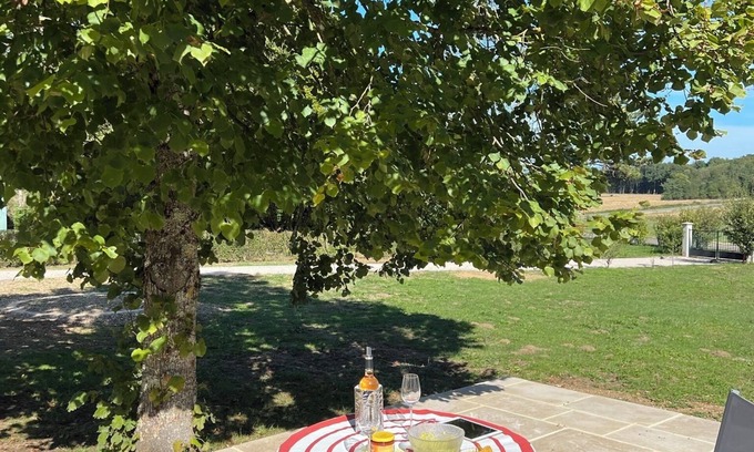 Sagy House | Ruhiges Anwesen in Grossem Park. Haustiere Erlaubt