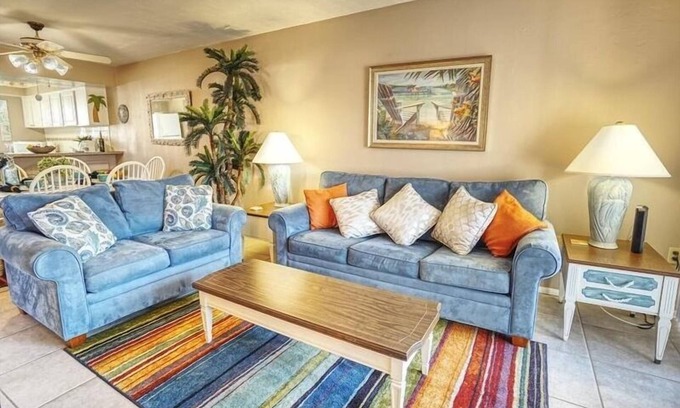 Bradenton Beach Condo | Runaway Bay 135 - Beach, Pool, gym and bay