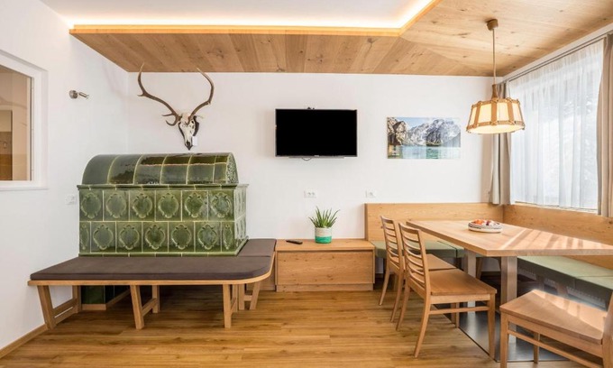 Mareo Apartment | Runcac Apt Plaies