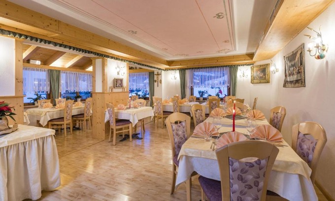 Pedraces Hotel | Runcac