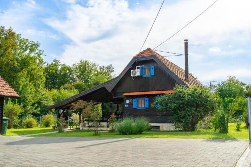 Gladovec Pokupski Ski Chalet | Rural Holiday House Monto