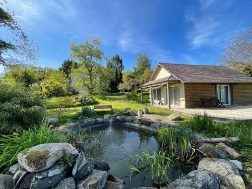 Feugeres House | Rural- PetFriendly- NearToNormandyCoast