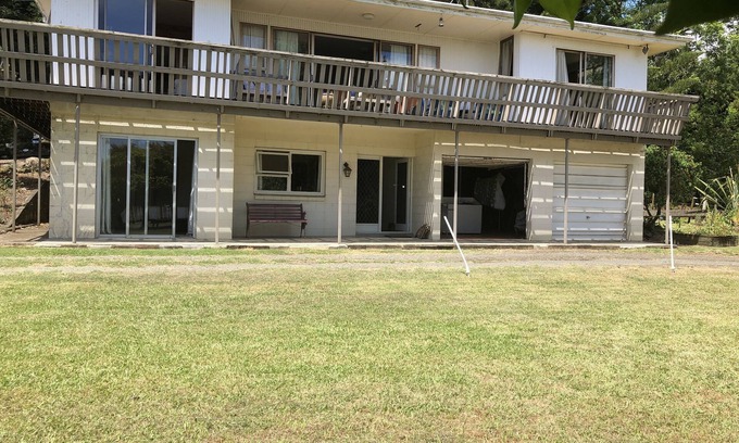 Coroglen House | Rural Retreat - Free Fibre Internet & WiFi