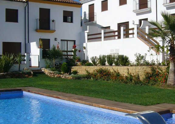 Montejaque House | Rural townhouse in traditional white village location with superb panoramic view