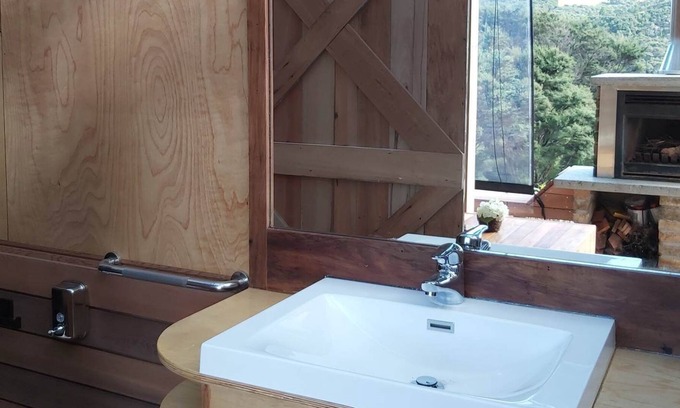 Russell House | Russell Outback Eco retreat, amazing get away with nature